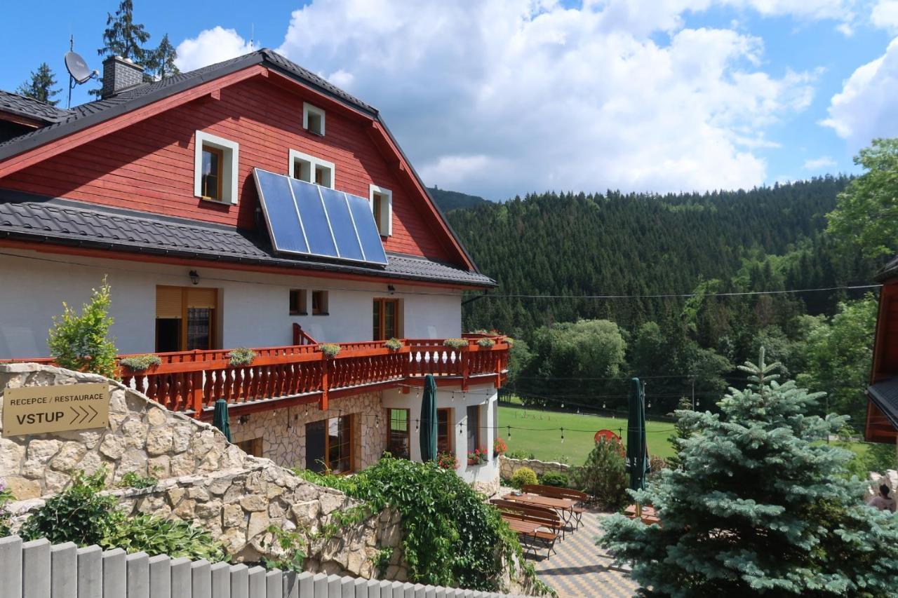 Penzion Bawaria Horní Lomná Exterior foto